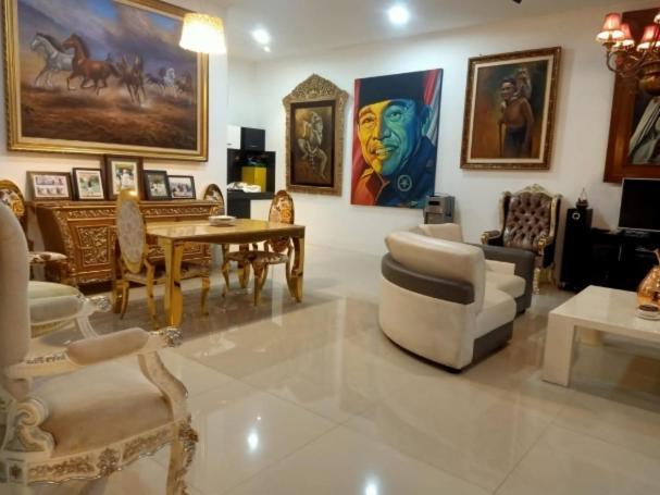 Villa Chacha At Macarena, Megamendung Extérieur photo