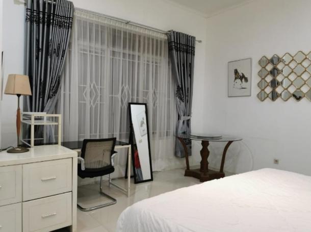 Villa Chacha At Macarena, Megamendung Extérieur photo