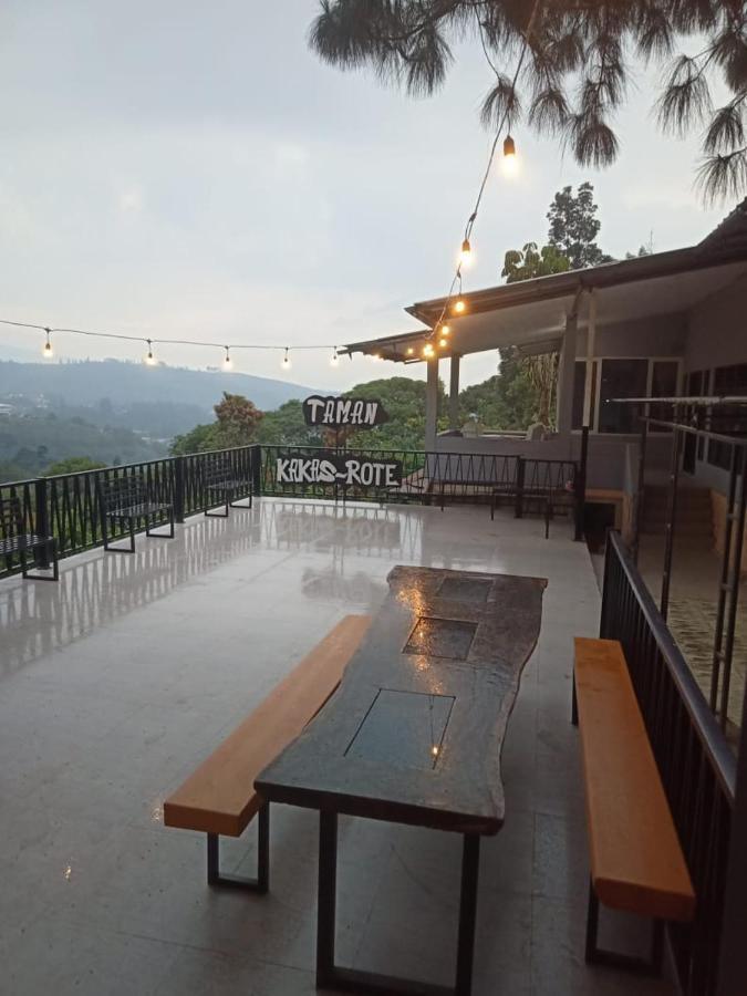 Villa Chacha At Macarena, Megamendung Extérieur photo